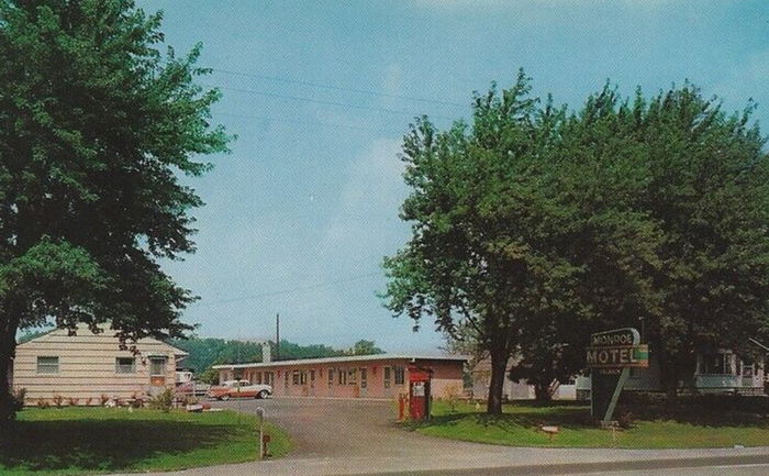 Monroe Motel - Old Postcard View (newer photo)